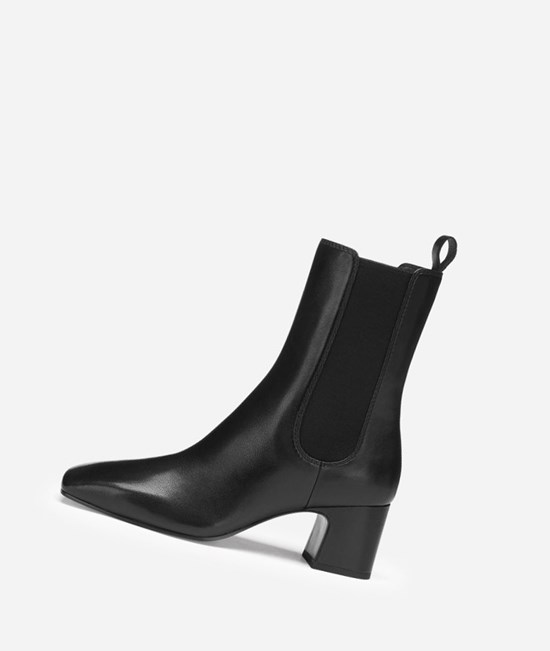 Black Women's ASH Cher Ankle Boots | 723JNESTB